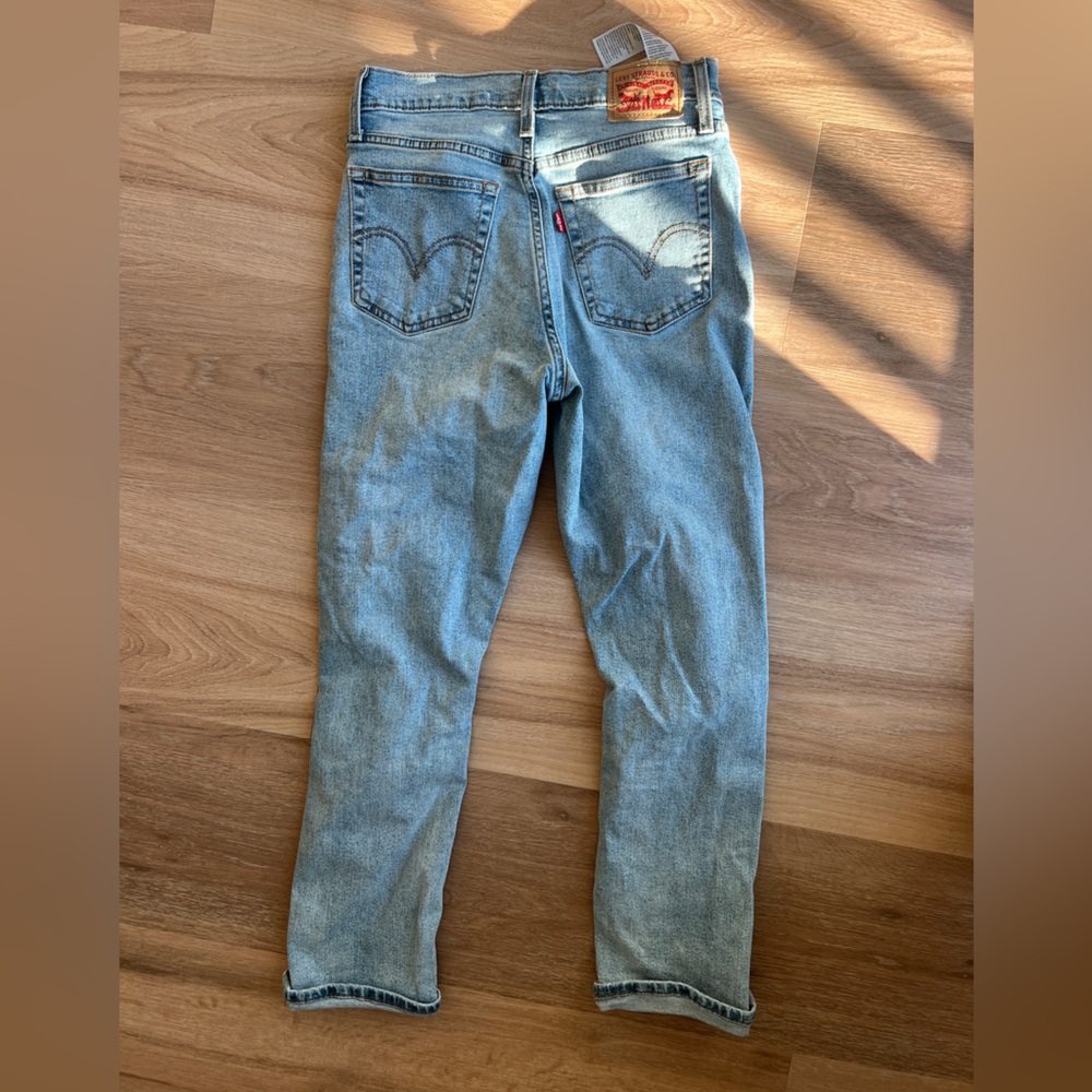 LEVI Wedgie Straight Jeans